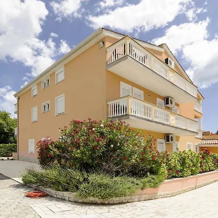 Apartment Elegant In Near Fratarski Otok Island Banjole